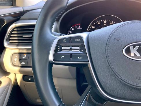 Used 2020 Kia Sorento EX image 23
