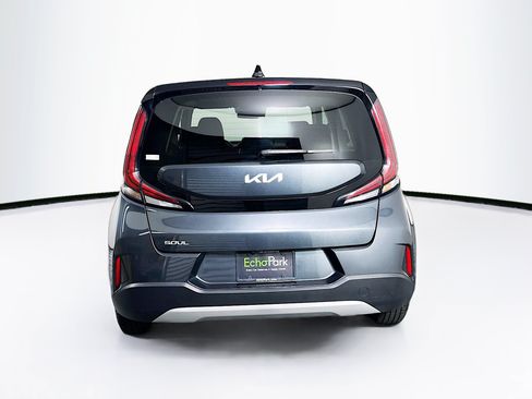 Used 2025 Kia Soul LX w/ LX Technology Package FWD image 7
