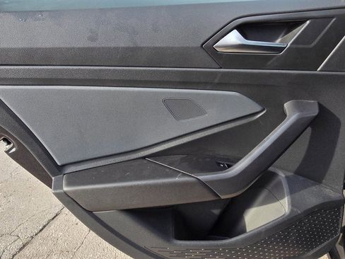 Used 2025 Volkswagen Jetta SE image 13