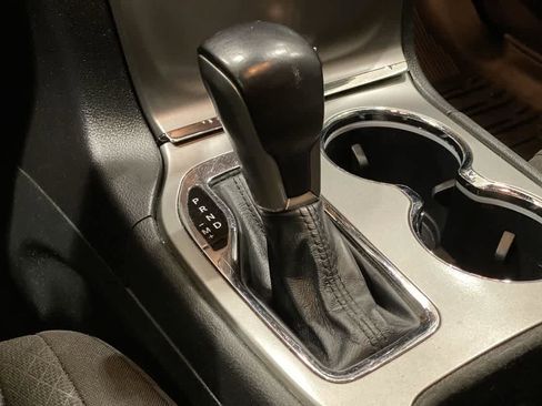 Used 2020 Jeep Grand Cherokee Laredo image 21