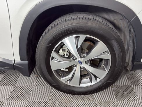 Used 2021 Subaru Ascent Premium w/ Convenience Package image 12