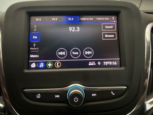 Used 2020 Chevrolet Equinox LS w/ LS Convenience Package image 16