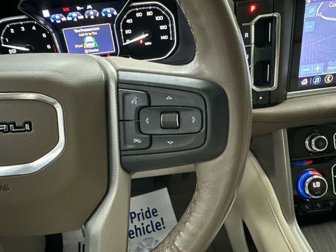 Used 2021 GMC Yukon XL Denali RWD image 28