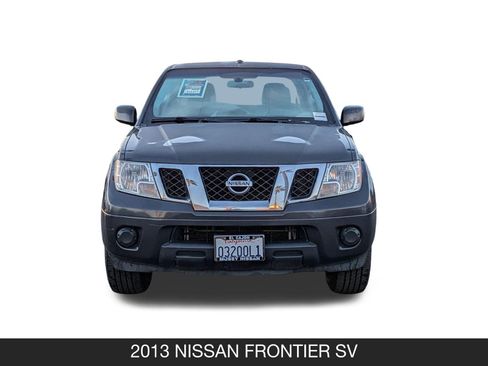 Used 2013 Nissan Frontier SV image 4