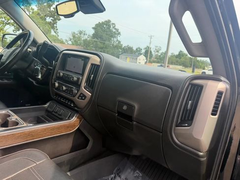 Used 2017 GMC Sierra 1500 Denali w/ Denali Ultimate Package AWD/4WD image 41