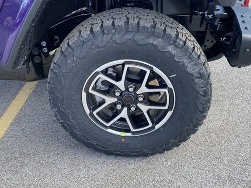 New 2026 Jeep Wrangler Unlimited Rubicon w/ Safety Group image 11