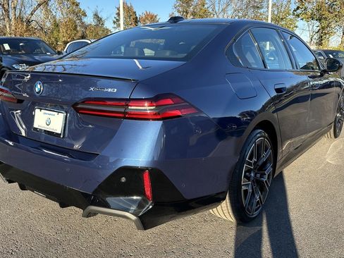 Used 2025 BMW i5 xDrive40 w/ M Sport Package image 10