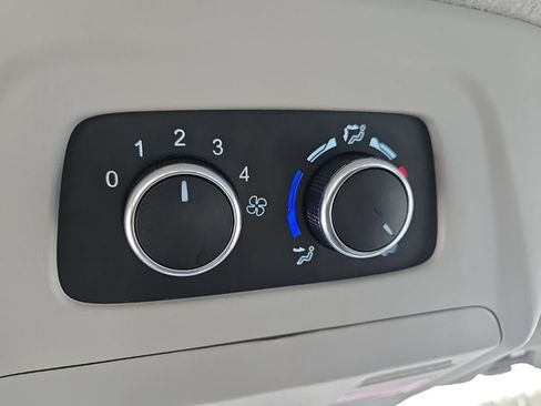 Used 2023 Ford Transit 350 XLT image 62