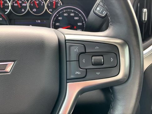 Used 2021 Chevrolet Silverado 1500 LT Trail Boss w/ Convenience Package II AWD/4WD image 25
