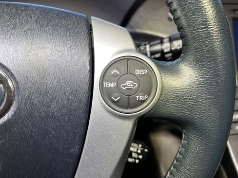 Used 2014 Toyota Prius Four image 23