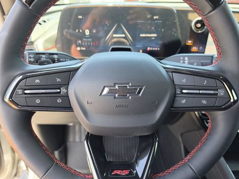 New 2026 Chevrolet Traverse RS w/ LPO, Floor Liner Package FWD image 35
