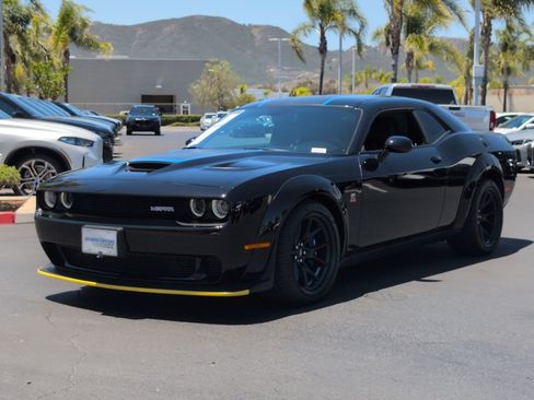 Used 2023 Dodge Challenger R/T Scat Pack RWD image 5