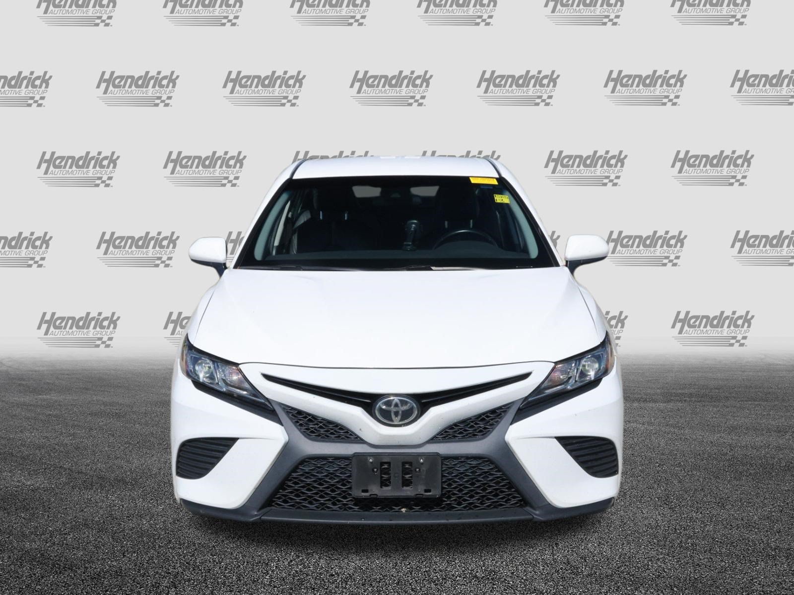 Used 2018 Toyota Camry SE FWD image 3