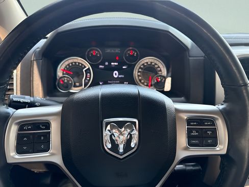 Used 2017 RAM 1500 Laramie w/ Convenience Group AWD/4WD image 17