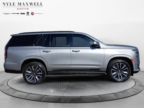 Used 2023 Cadillac Escalade Sport Platinum AWD/4WD image 17