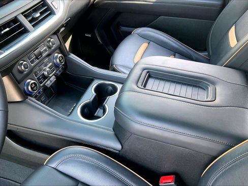 Used 2023 GMC Yukon AT4 w/ AT4 Premium Plus Package AWD/4WD image 16