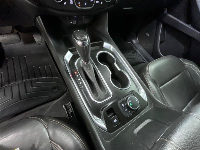 Used 2020 Chevrolet Traverse RS FWD image 15