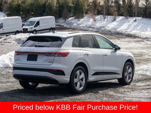 Used 2024 Audi Q4 e-tron Premium image 7