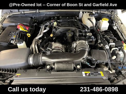 Used 2022 Jeep Gladiator Sport AWD/4WD image 10