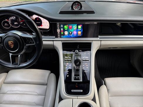 Used 2018 Porsche Panamera 4 AWD/4WD image 22