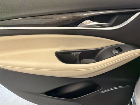 Used 2018 Buick Enclave Essence FWD image 20