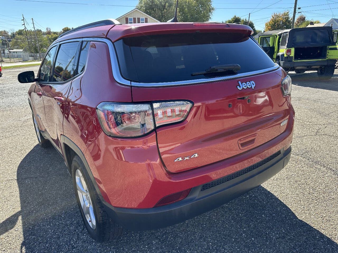 Used 2018 Jeep Compass Latitude w/ Popular Equipment Group AWD/4WD image 13