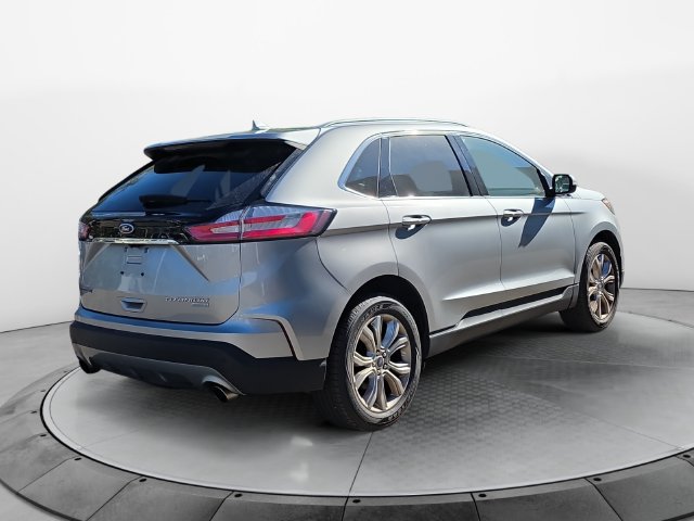 Used 2020 Ford Edge Titanium w/ Cargo Accessory Package FWD image 5