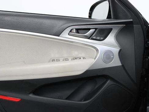 Used 2023 Genesis G70 2.0T w/ Sport Prestige Package image 7