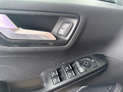 Used 2024 Ford Escape ST-Line w/ Tech Pack #1 AWD/4WD image 8
