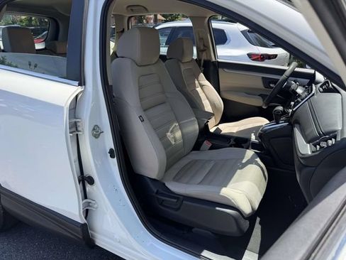 Used 2018 Honda CR-V LX image 12