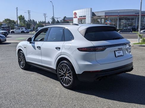 Used 2019 Porsche Cayenne E-Hybrid AWD/4WD image 8