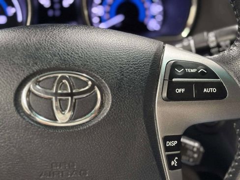 Used 2013 Toyota Highlander Limited AWD/4WD image 34