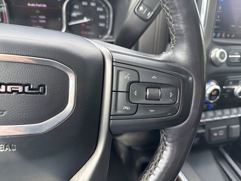 Used 2022 GMC Sierra 1500 Denali w/ Denali Premium Package AWD/4WD image 18