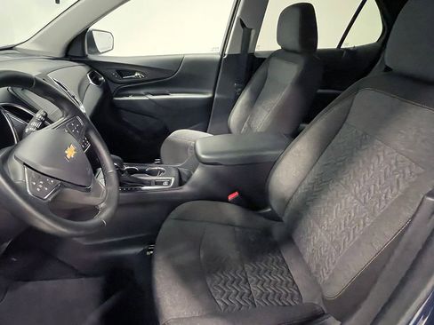 Used 2024 Chevrolet Equinox LT FWD image 3