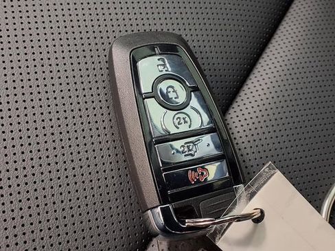 Certified 2026 Lincoln Nautilus Premier AWD/4WD image 25