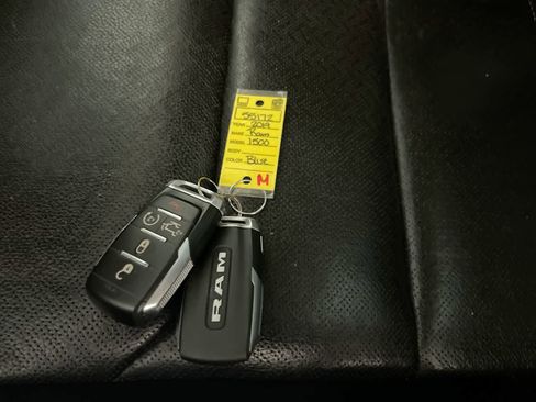 Used 2019 RAM 1500 Laramie image 26