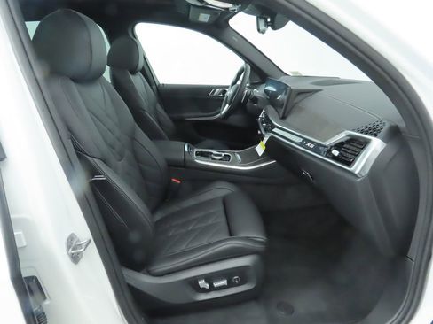 Certified 2026 BMW X5 sDrive40i w/ Premium Package image 21