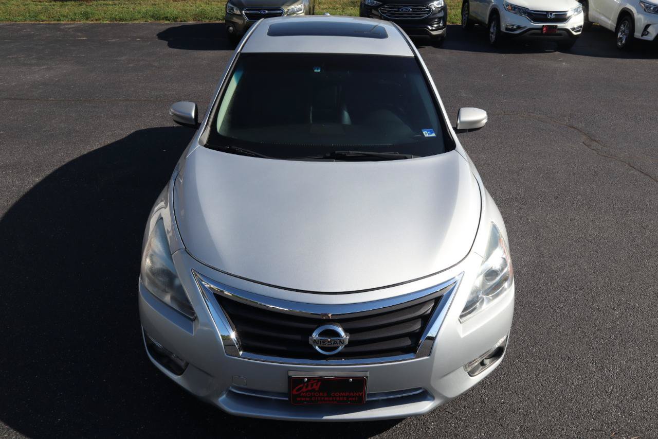 Used 2015 Nissan Altima 2.5 SL w/ Moonroof Package FWD image 4