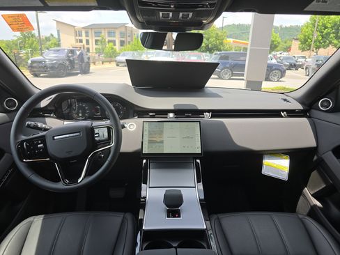 Certified 2025 Land Rover Range Rover Evoque S image 18