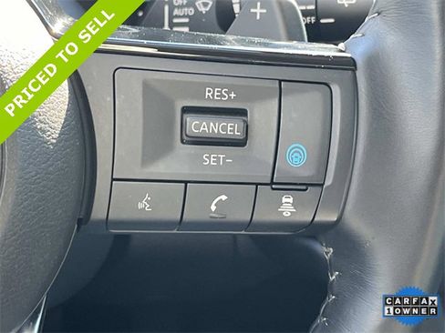 Used 2024 Nissan Pathfinder Platinum image 31