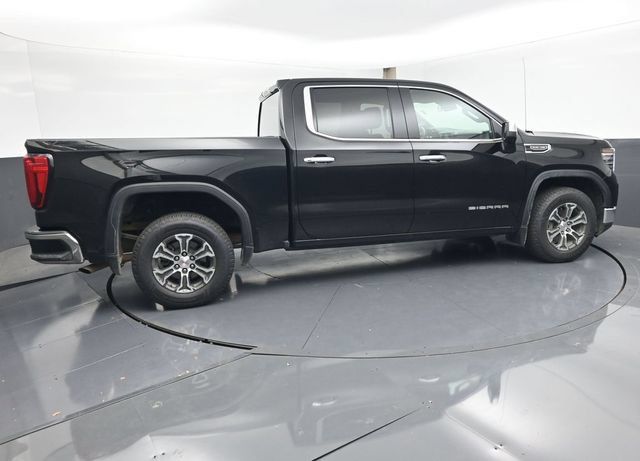 Used 2025 GMC Sierra 1500 SLT RWD image 3