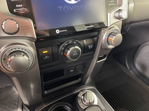 Used 2022 Toyota 4Runner TRD Sport w/ Technology Package AWD/4WD image 5