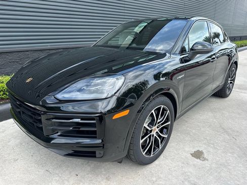 Used 2026 Porsche Cayenne E-Hybrid Coupe AWD/4WD image 7