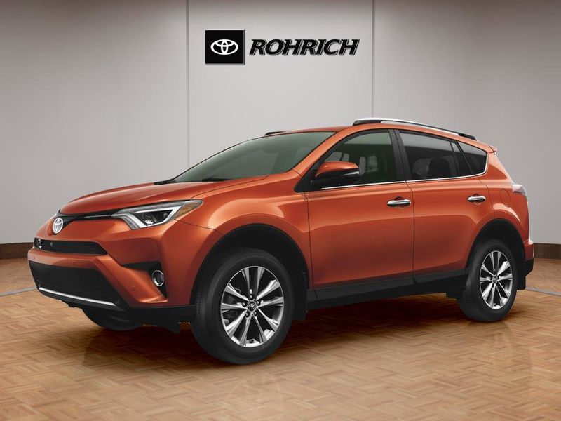 Used 2016 Toyota RAV4 Limited image 1