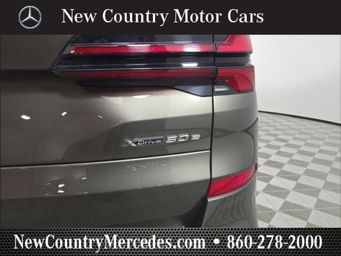 Used 2024 BMW X5 xDrive50e w/ M Sport Package image 8