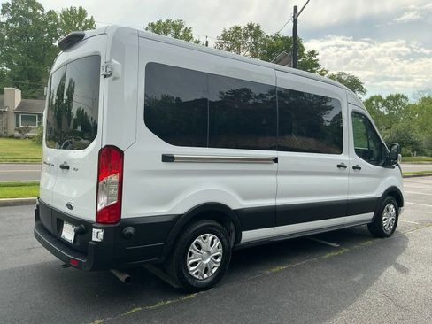 Used 2024 Ford Transit 350 XLT RWD image 5