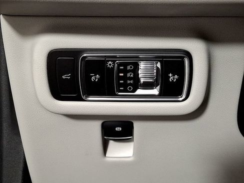 Used 2026 Lincoln Nautilus Reserve w/ Jet Appearance Package AWD/4WD image 19