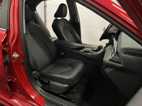Used 2023 Toyota Camry SE FWD image 42