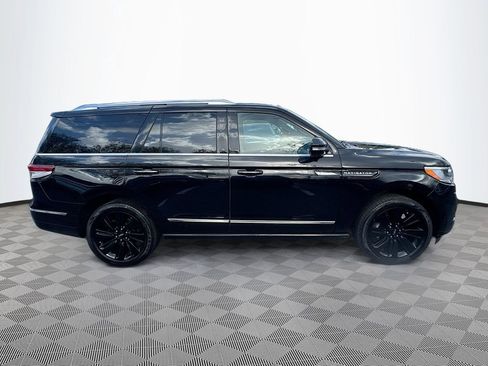 Used 2024 Lincoln Navigator Reserve w/ Equipment Group 201A image 5