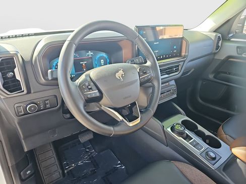 Used 2025 Ford Bronco Sport Outer Banks w/ Outer Banks Tech Package+ image 9